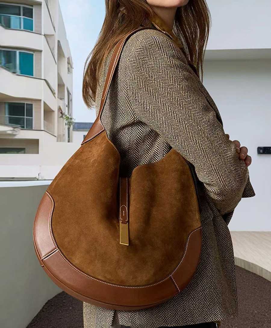 2025 Suede Luxury Designer Womens Shoulder Bag Retro Artificial Suede Fashion Womens Large Capacity Underwear BagW250504