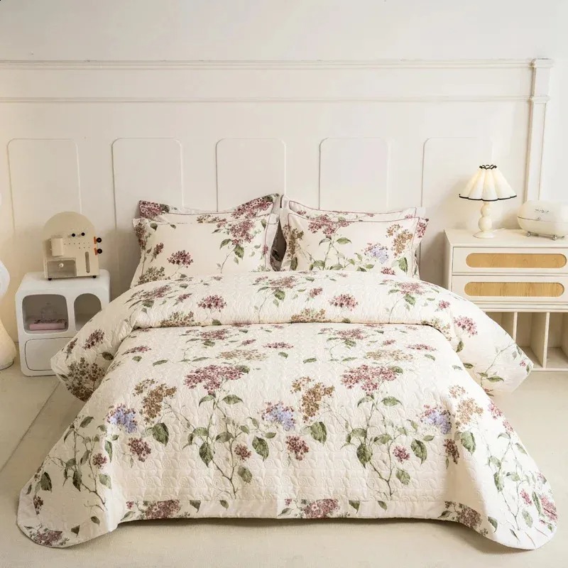 Solid Embroidered Bedspread Quilt Set 3pcs Quilted Bedding Cotton Quilts Bed Covers Pillowcase Blanket King Queen Size Coverlets 252033 RAA