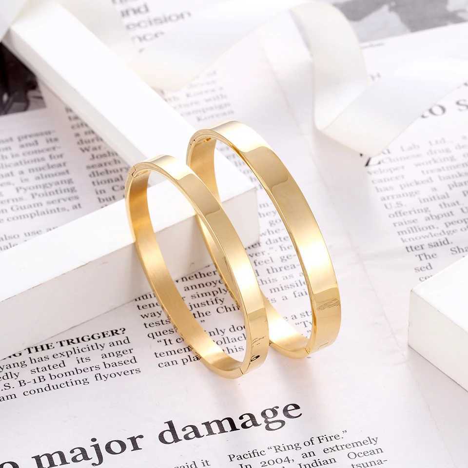 BOBASI New Stainless Steel Round Bangles Bangles Three Trendy Charm Bracelets Jewelry For Wen Love Wedding Brand Gifts X250504