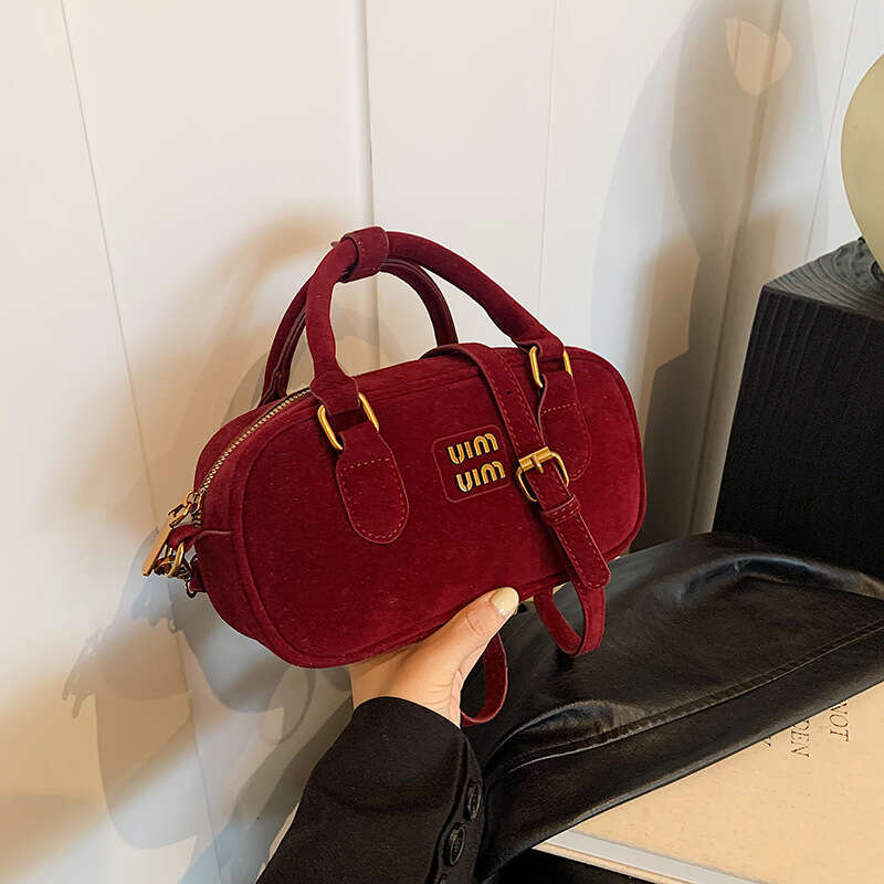 Spring, summer, autumn, and winter frosted bowling bag for women's new fashion, versatile crossbody bag, super popular handbag