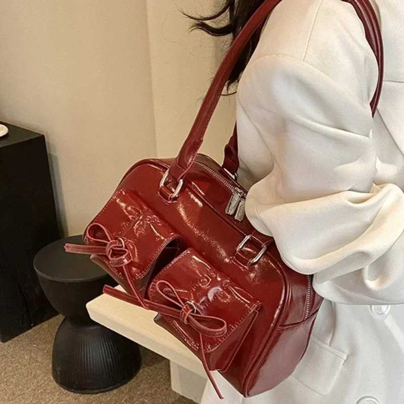 Vintage Women Business Shoulder Bags Simple Ladies Commute Tote Bag Pu Leather Female Underarm Bag Burgundy Large Handbags PurseXJ250508