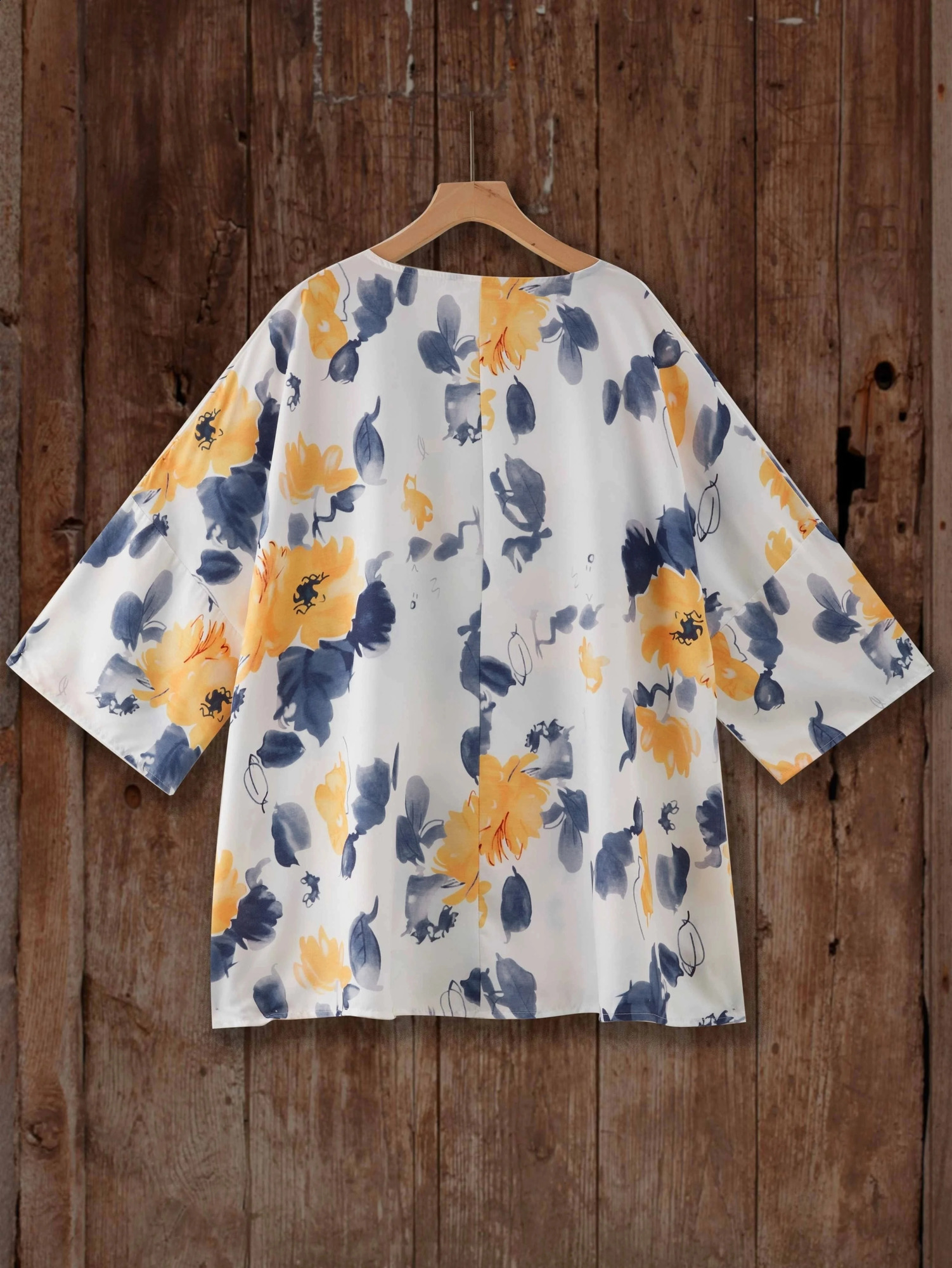 Large size womens sparkling sleeve print Vneck 54 sleeves top of the line shirt 250430Z