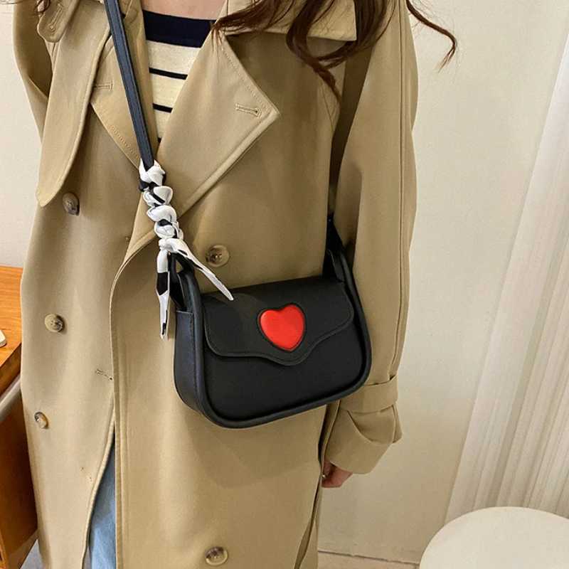 Cute Love Heart Womens Small Square Shoulder Bags Fashion Female Messenger Bag Simple Ladies Crossbody Purse Handbag with ScarfXJ250508