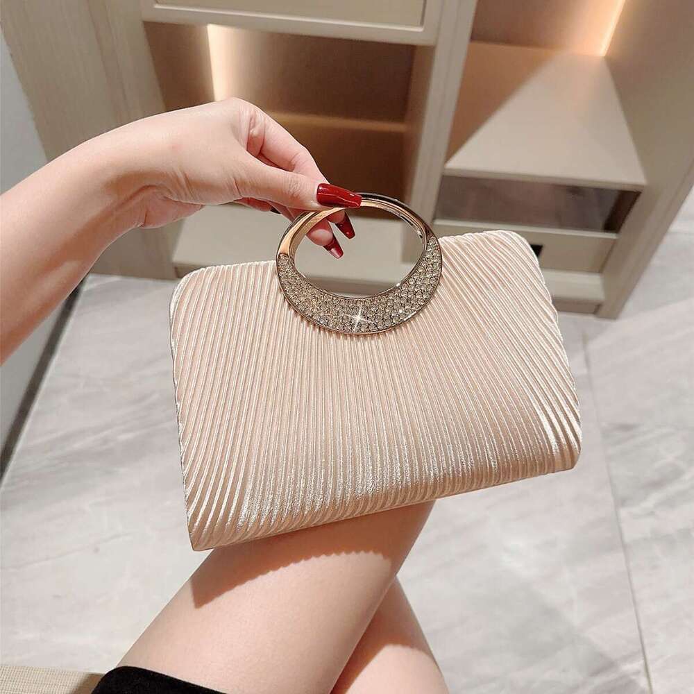 Dinner Bag New Pleated Round Ring Rhinestone Banquet Handbag Dress Evening Bag Wedding Chain Bag KQ