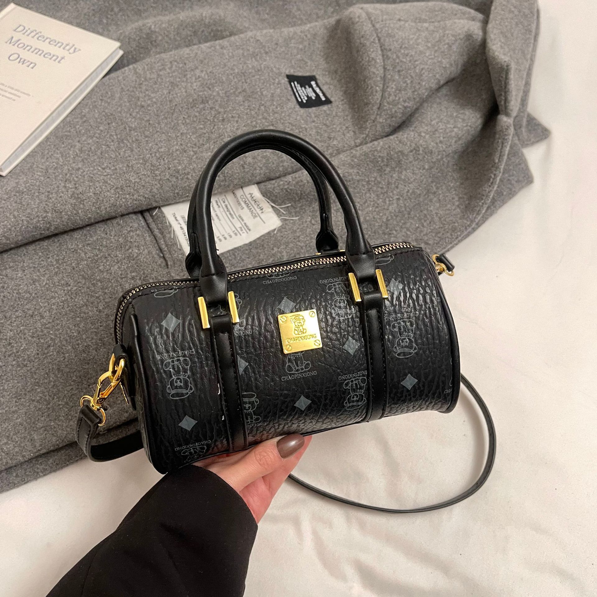 Women's bag new pillow bag woven floral denim handbag small one shoulder bag tide women's bag 2025