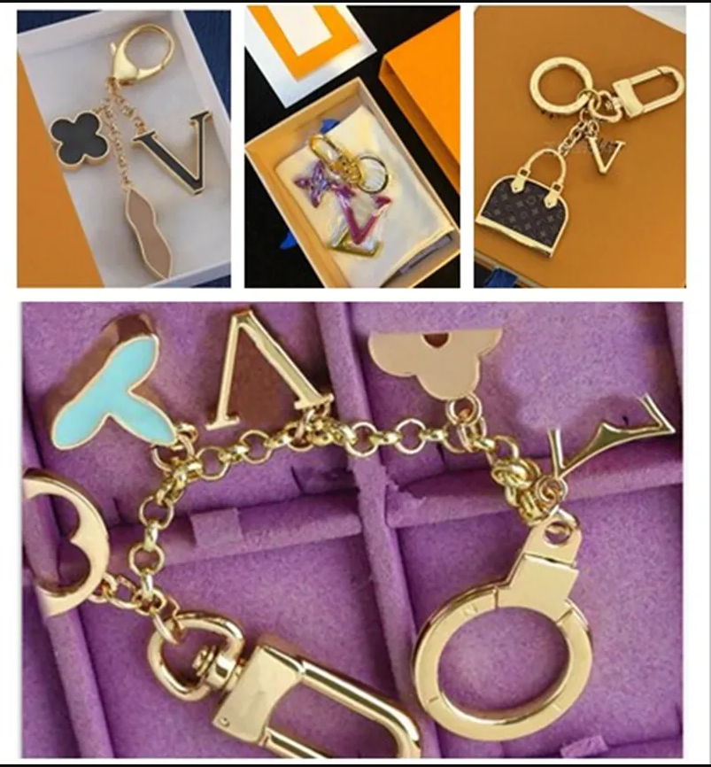 Luxury designers keychains Letters with diamonds designers keychain top Car Key Chain Women Buckle jewelry Keyring Bags Pendant Exquisite Gift