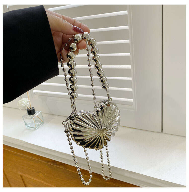 Dinner Bag Summer New Handheld Mini Metal Box Fashionable Evening Love Chain One Shoulder Crossbody Women S Bag KQ