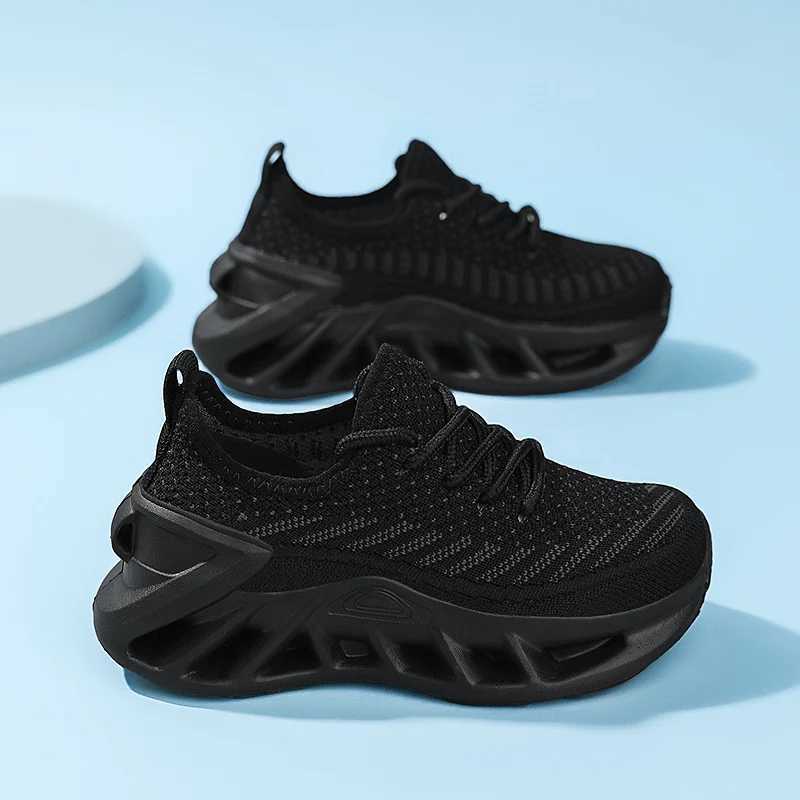 Childrens boys casual comfortable platform black and white childrens shoes mens sports shoesXJ250505 XJ260303