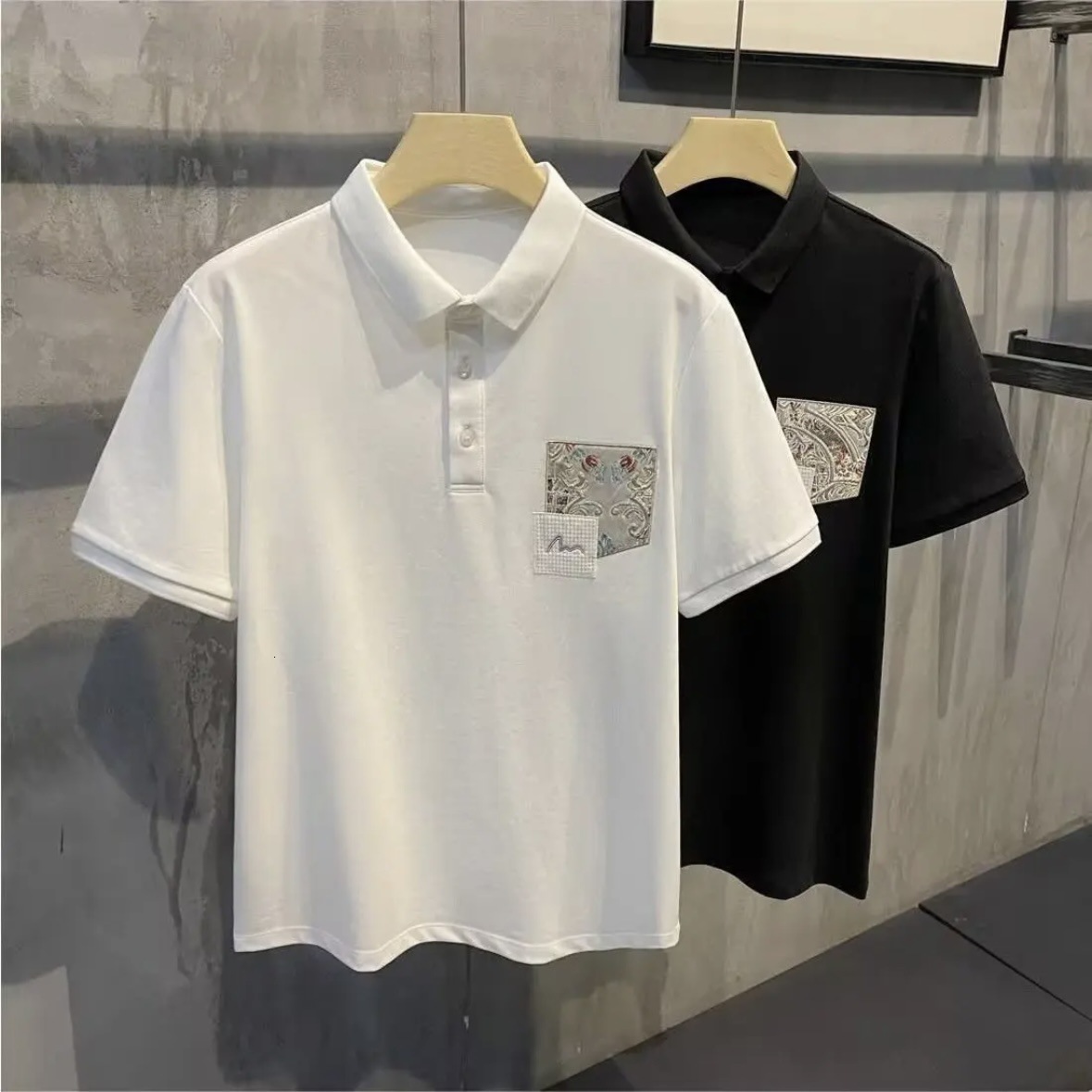 New Men's T-shirt Designer Fashionable Simple Patch Slim Fit Short Sleeved Polo Shirt Luxurious Casual Versatile Business Breathable Half Sleeved