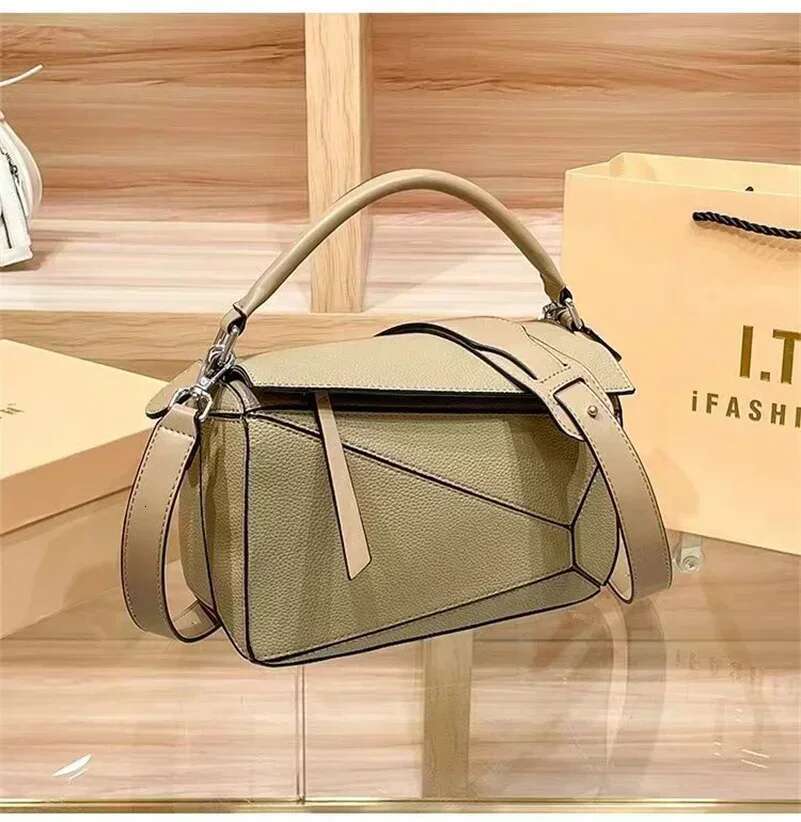 Street Trend Women's Tote Cowhide Genuine Leather Woven Bag Designer Handbag for Women BLO1