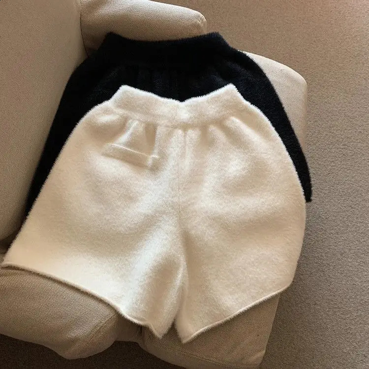 Mink cashmere high waisted shorts with wide legs Cortos De Mujer 2025 spring loose Y2k black knitted bottom womens underwear 250430e
