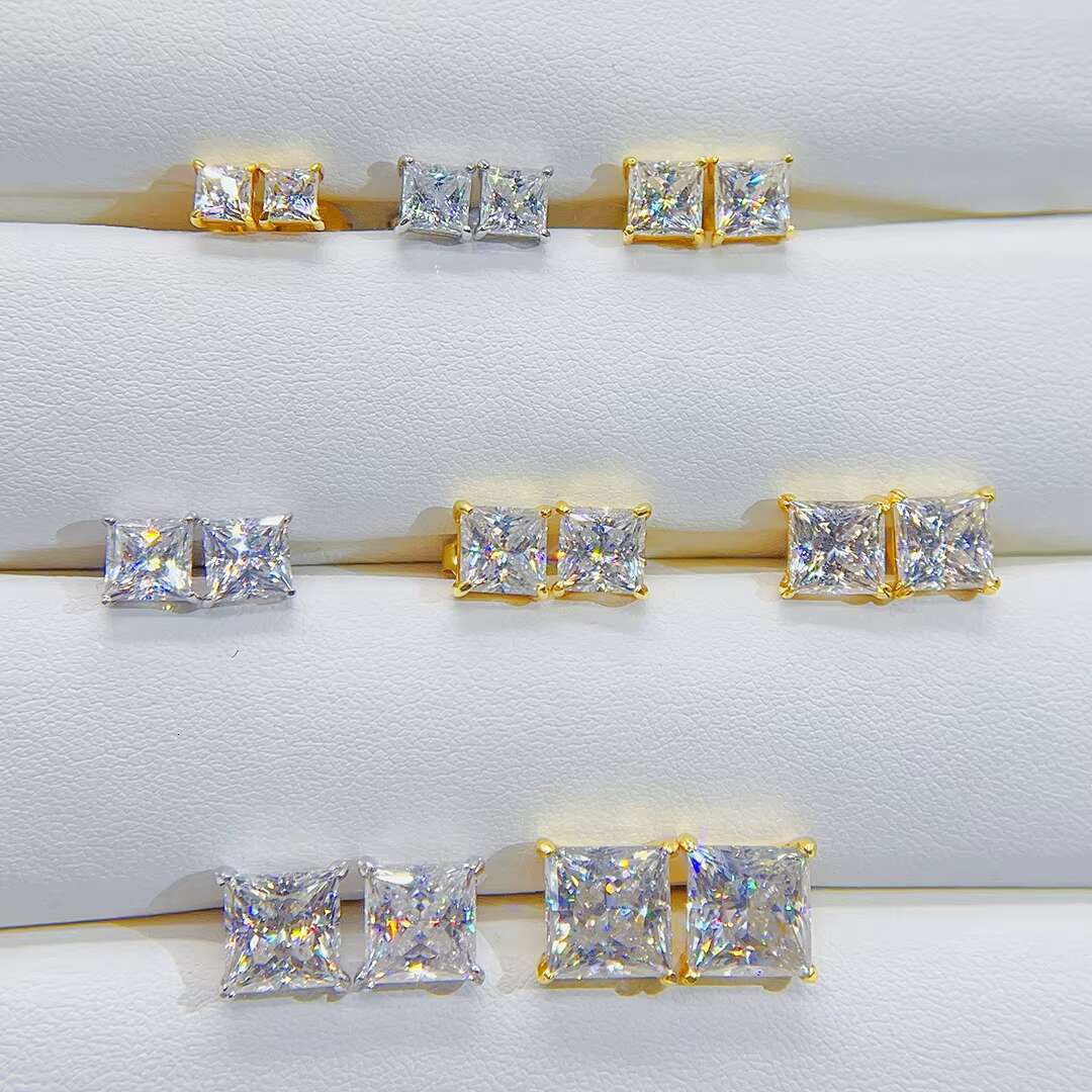 Bling Trendy Fashion Gra Moissanite Ear Studs 925 Silver Hip Hop Screw Back Princess Cut Stud Earrings for Men