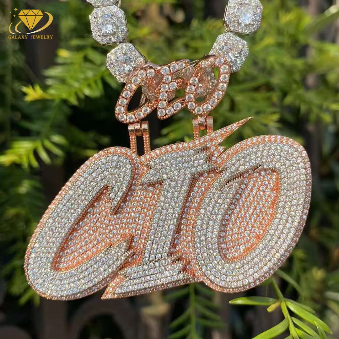 Customized Letter G Round Pendant Hiphop Jewelry Full Iced Out VVS Moissanite Diamonds Rock Rappers Personality Pendant Necklace