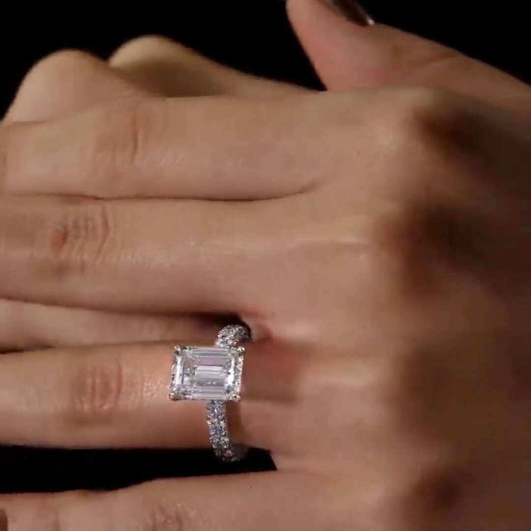 Valuable Lab Diamond Ring 925 Sterling Silver Party Wedding Band Rings for Women Men Engagement Promise Jewelry