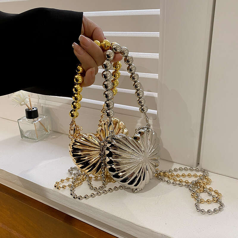 Dinner Bag Summer New Handheld Mini Metal Box Fashionable Evening Love Chain One Shoulder Crossbody Women S Bag KQ