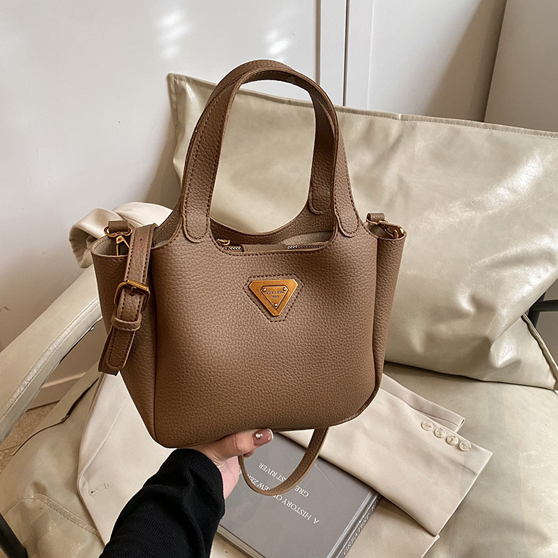 Women's new basket simple handbag soft leather shoulder diagonal cross bucket bag