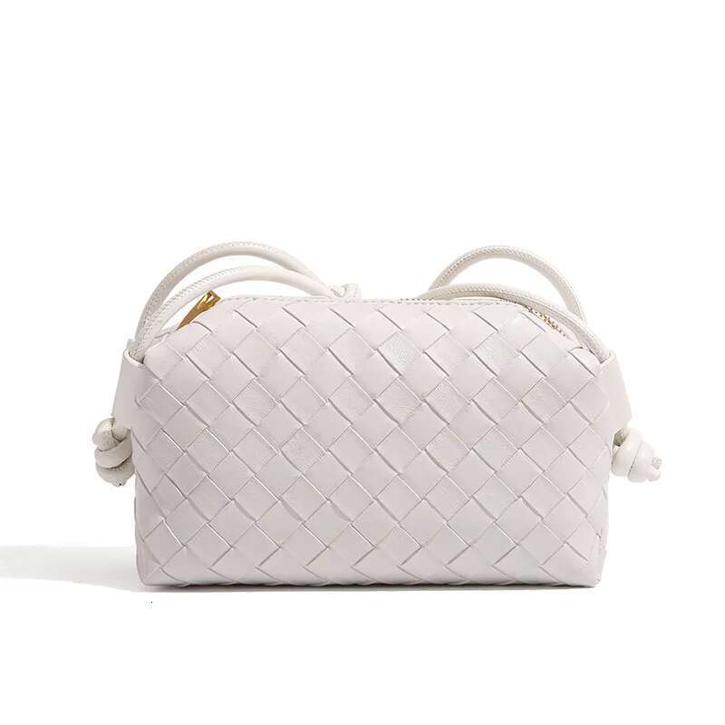 Hot-selling knotted hot-selling popular and back messenger bag woven square bags, single shoulder bags