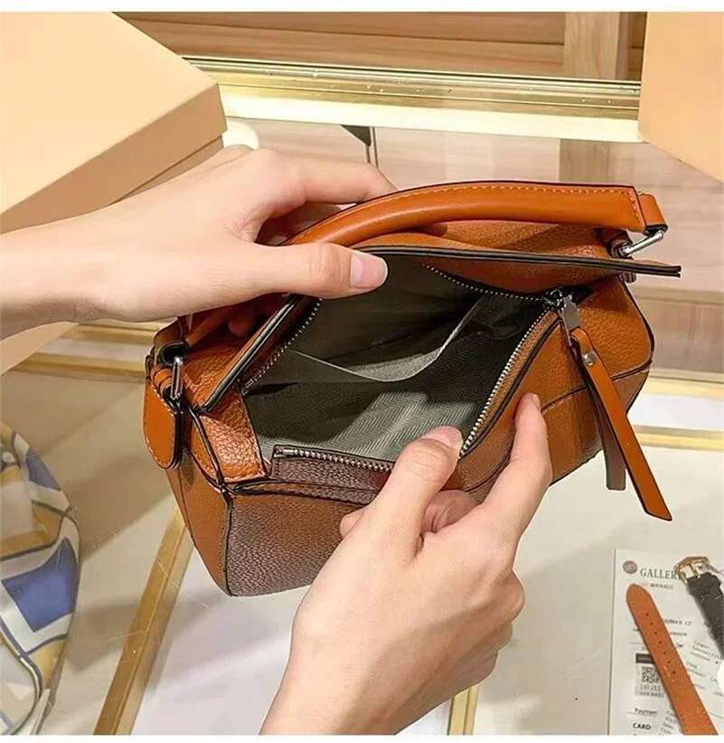 Street Trend Women's Tote Cowhide Genuine Leather Woven Bag Designer Handbag for Women BLO1