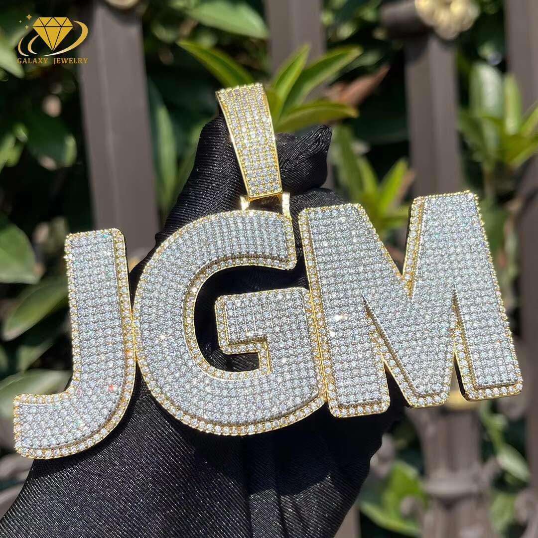 Customized Letter G Round Pendant Hiphop Jewelry Full Iced Out VVS Moissanite Diamonds Rock Rappers Personality Pendant Necklace