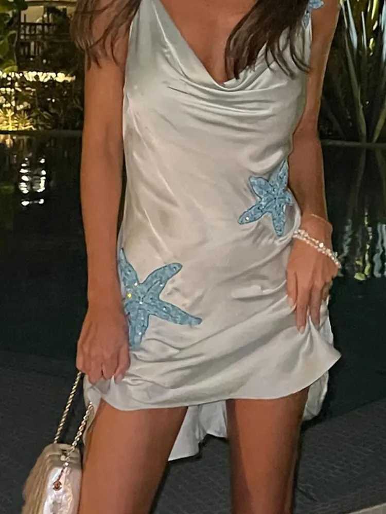 Prined Casual Women Star Mini Dress Fashion Strap No Back Wrinkle High Waist Robe 2025 New Womens Beach Vacation DressXJ250504