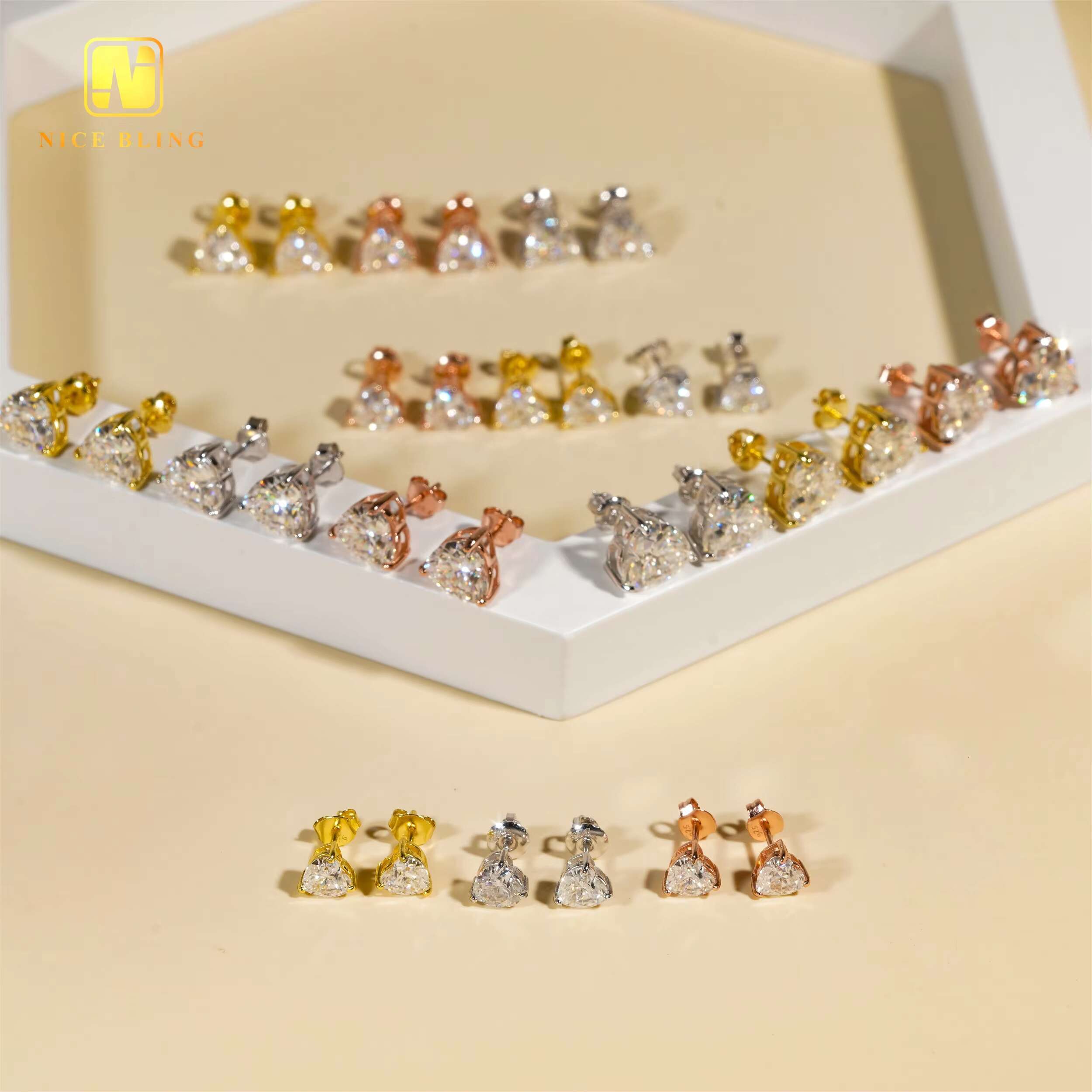 New Arrival 925 Silver Earrings Unisex Heart Shape Moissanite Diamond Ear Studs Screw Back/push Pack Fashion Jewelry