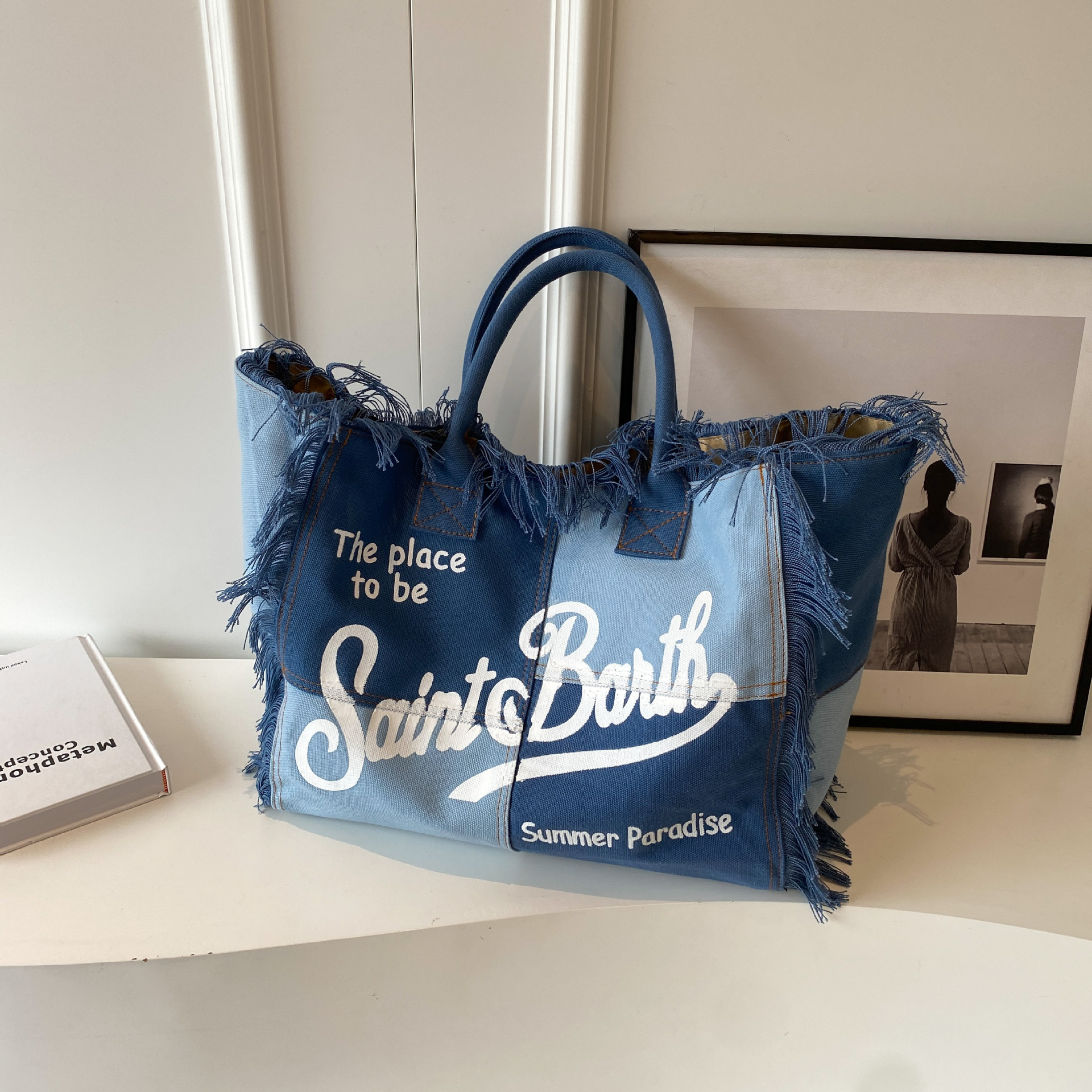 Hot-selling new bags, beach large-capacity single-shoulder commuter bags, handcrafted fringed denim printed tote bags