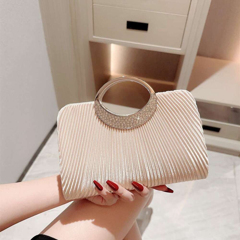Dinner Bag New Pleated Round Ring Rhinestone Banquet Handbag Dress Evening Bag Wedding Chain Bag KQ