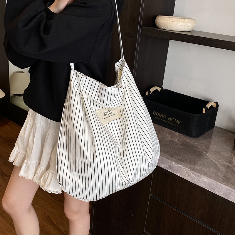 fashion canvas bag Korean style lazy underarm bag 2025 new large capacity striped cloth bag casual shoulder bag