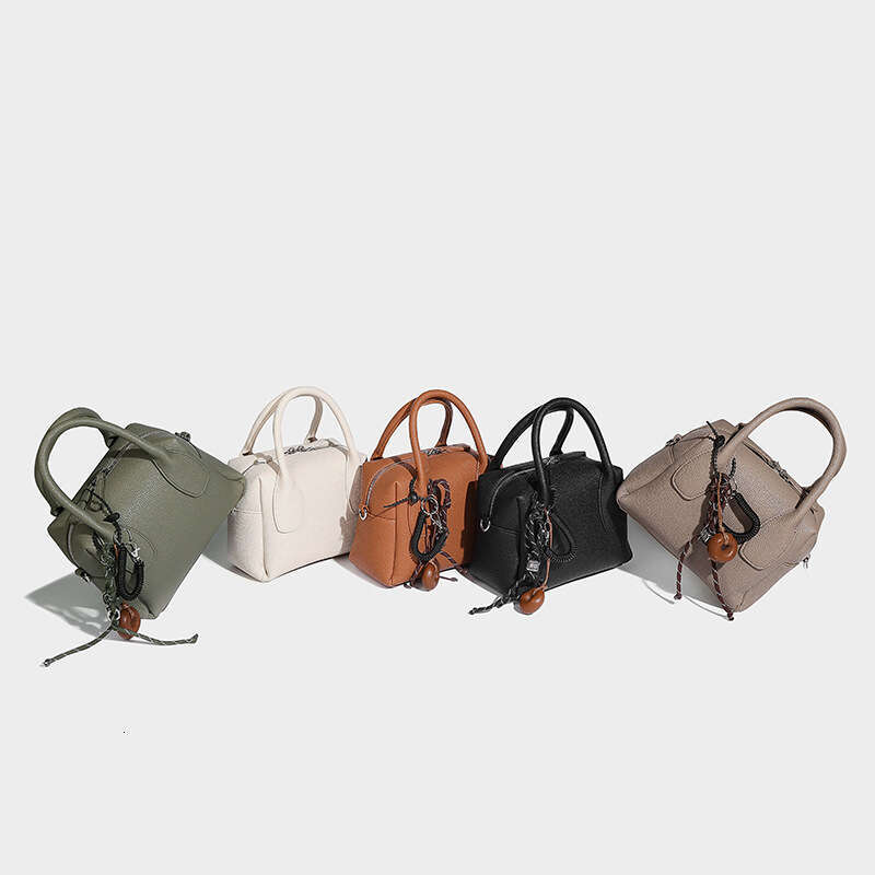 2025 New Soft Cowhide Premium Leather Boston Pillow Women's Commuter Casual Handheld Messenger Bag