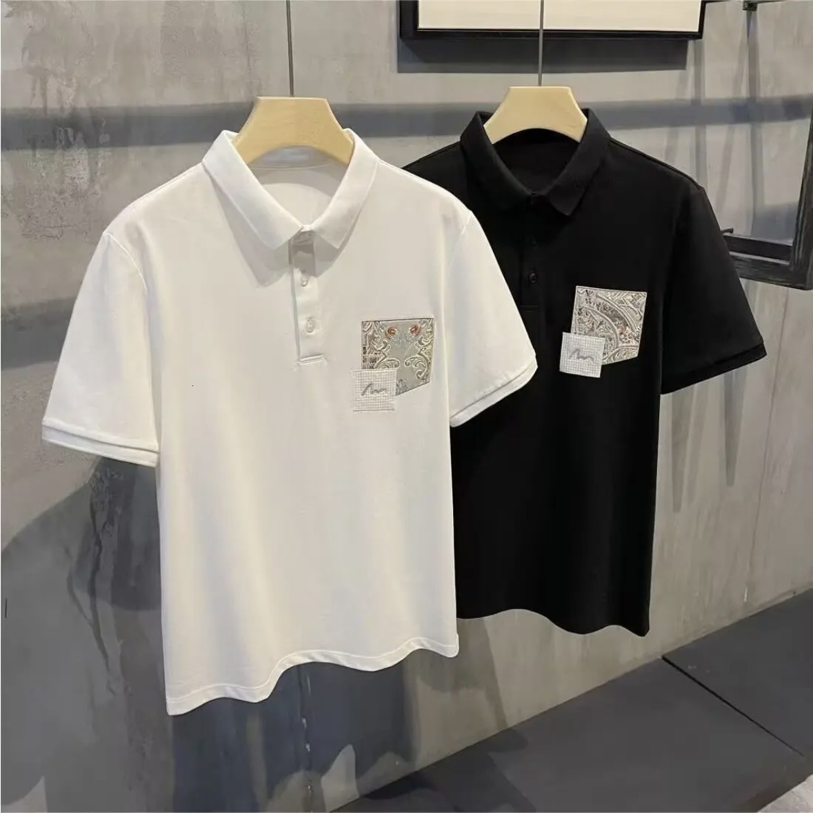 New Men's T-shirt Designer Fashionable Simple Patch Slim Fit Short Sleeved Polo Shirt Luxurious Casual Versatile Business Breathable Half Sleeved