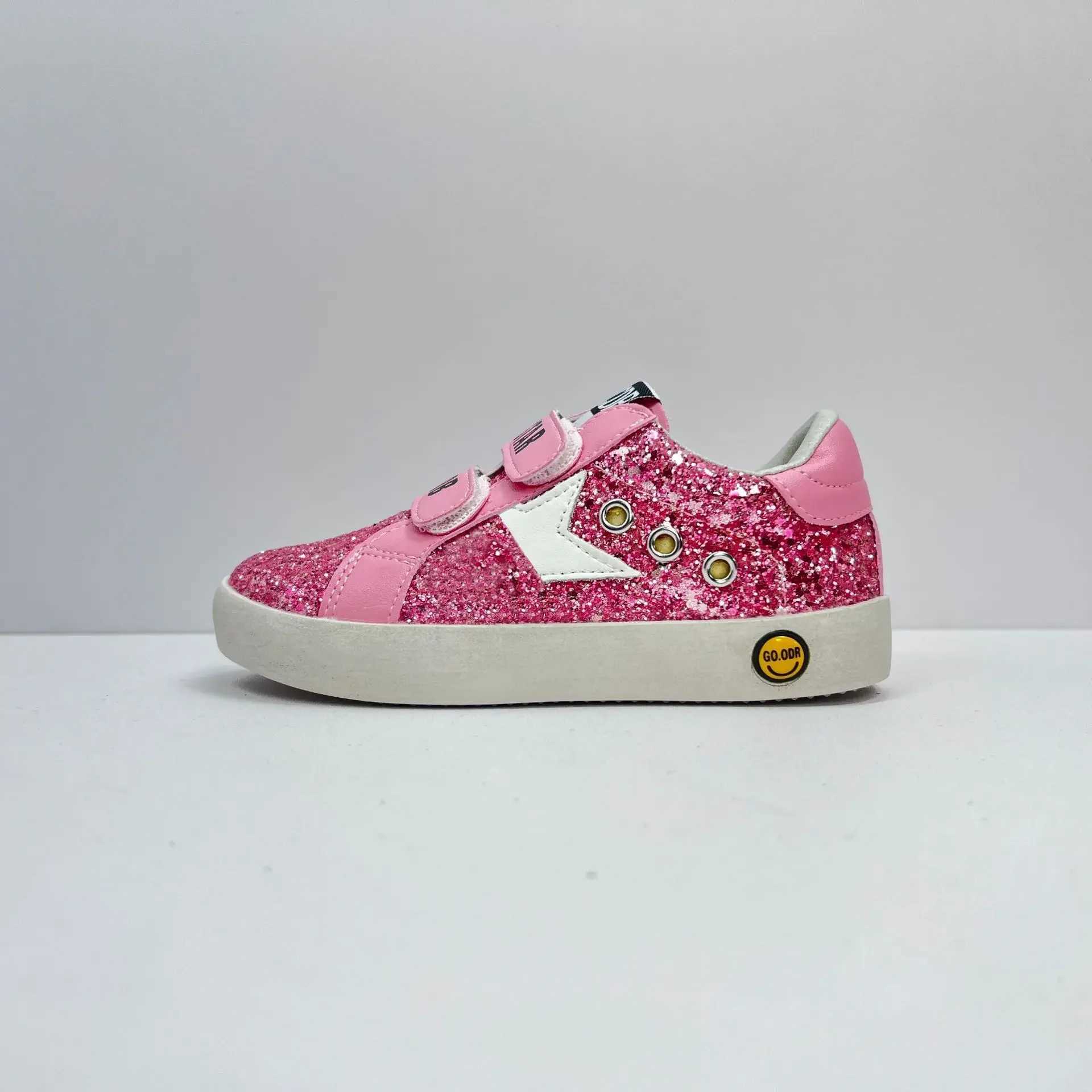 Spring Childrens Girls leather glitter sparkling star running coach outdoor soft soled lightweight tennis shoes for children and toddlersXJ250505