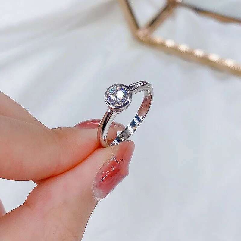 Anziw 5MM 0.5 carat Moissainte Solitaire Ring 18k Gold Plated 925 Silver Womens Fashion Finger Rings with GRA Fine Jewelry Gift