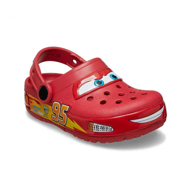Disney Lights McQueens Pixar Cartoon Solid Slide Suitable for 6-12 Year Old Children Outdoor Sandals Breathable Eva Shoes Gift W250505