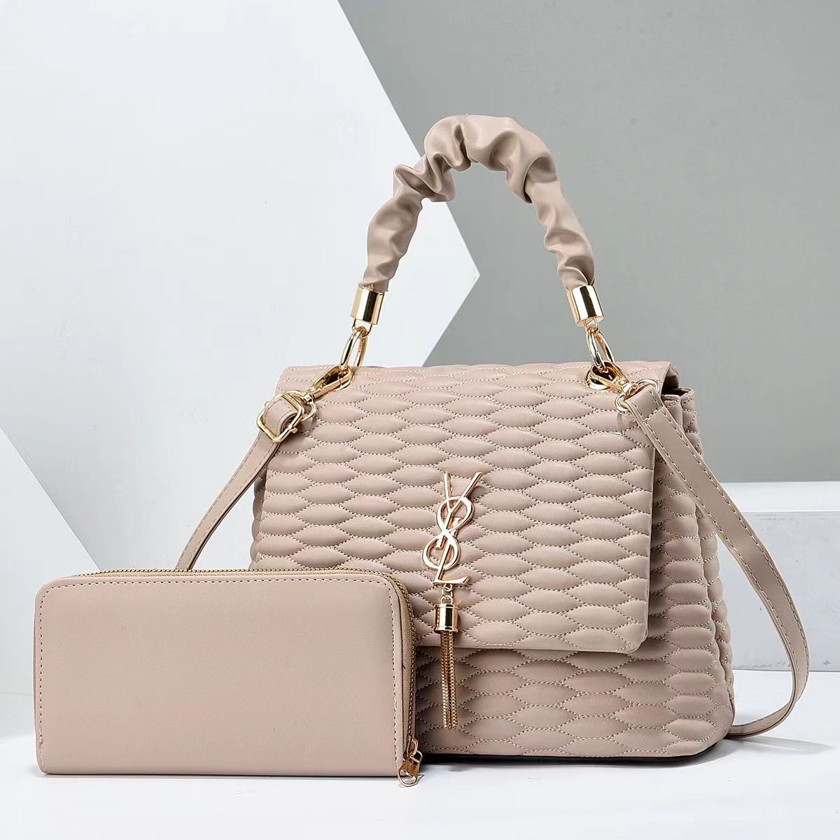 Sophisticated Designer Womens Accessories: Premium Quality Unisex Crossbody Satchel