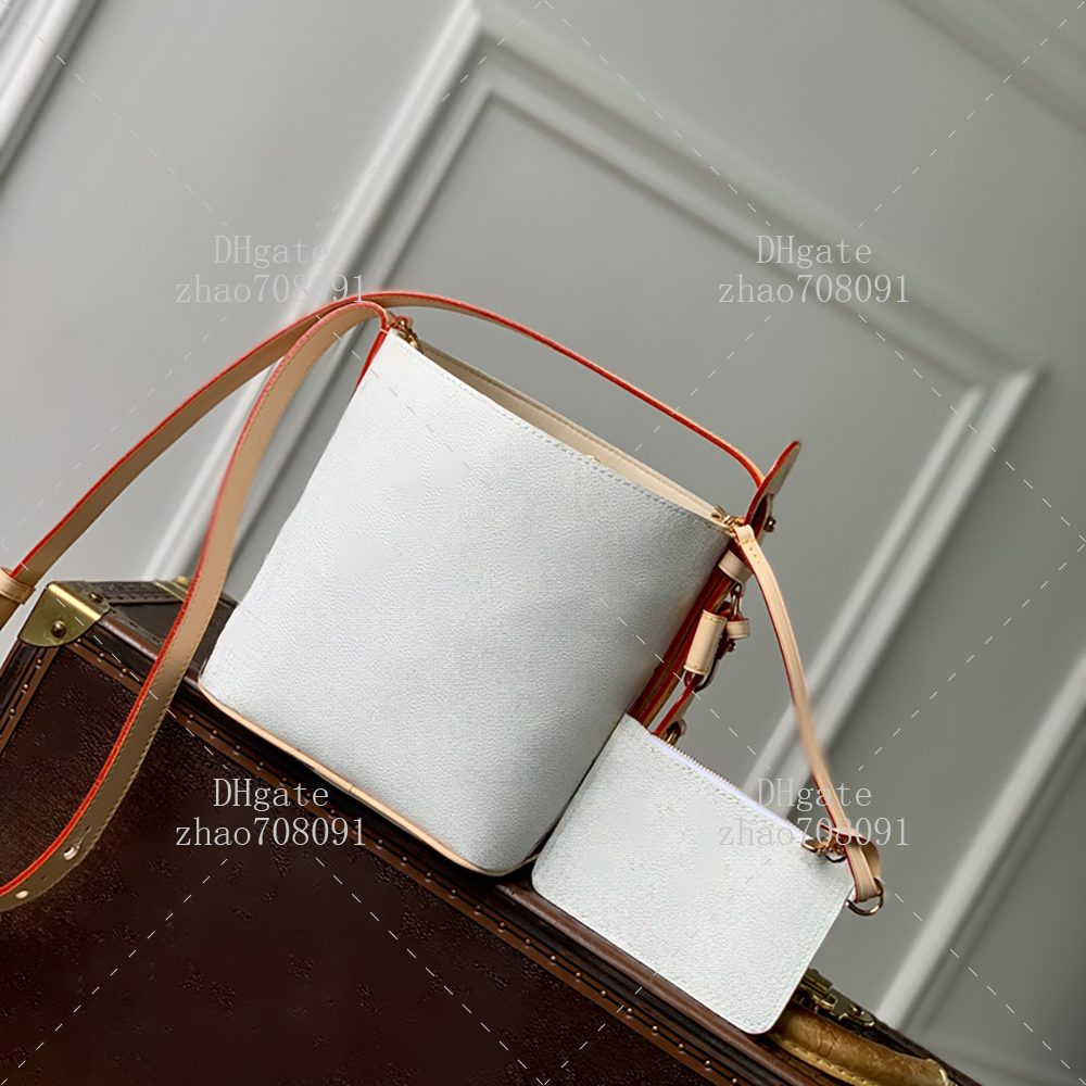 Designer Shoulder Bag BB Size 18cm Coated Canvas material Crossbody Bag Women's Handbag With box LA01A2
