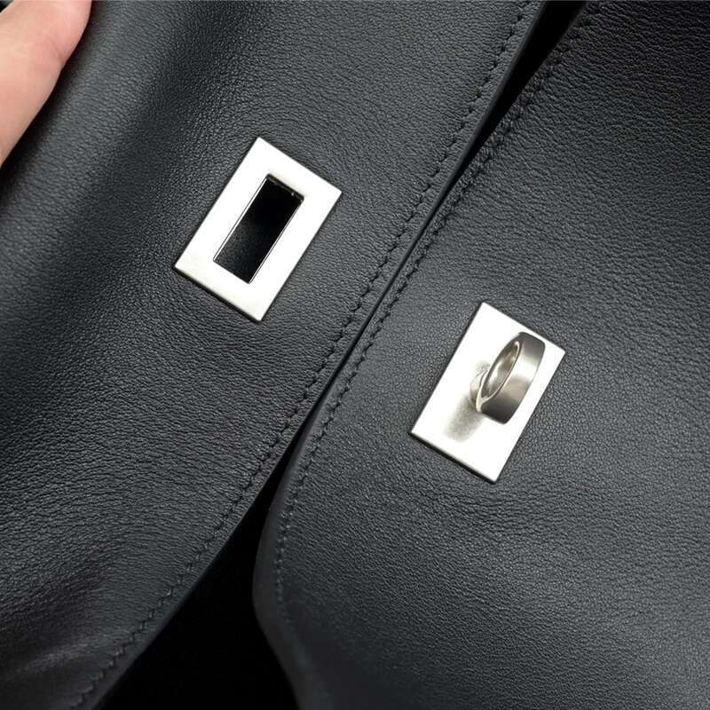 34cm/27cm Handbag Crossbody Large Capacity Single Shoulder Simple Solid Color Flip Bag New Fashion Spring S ummer