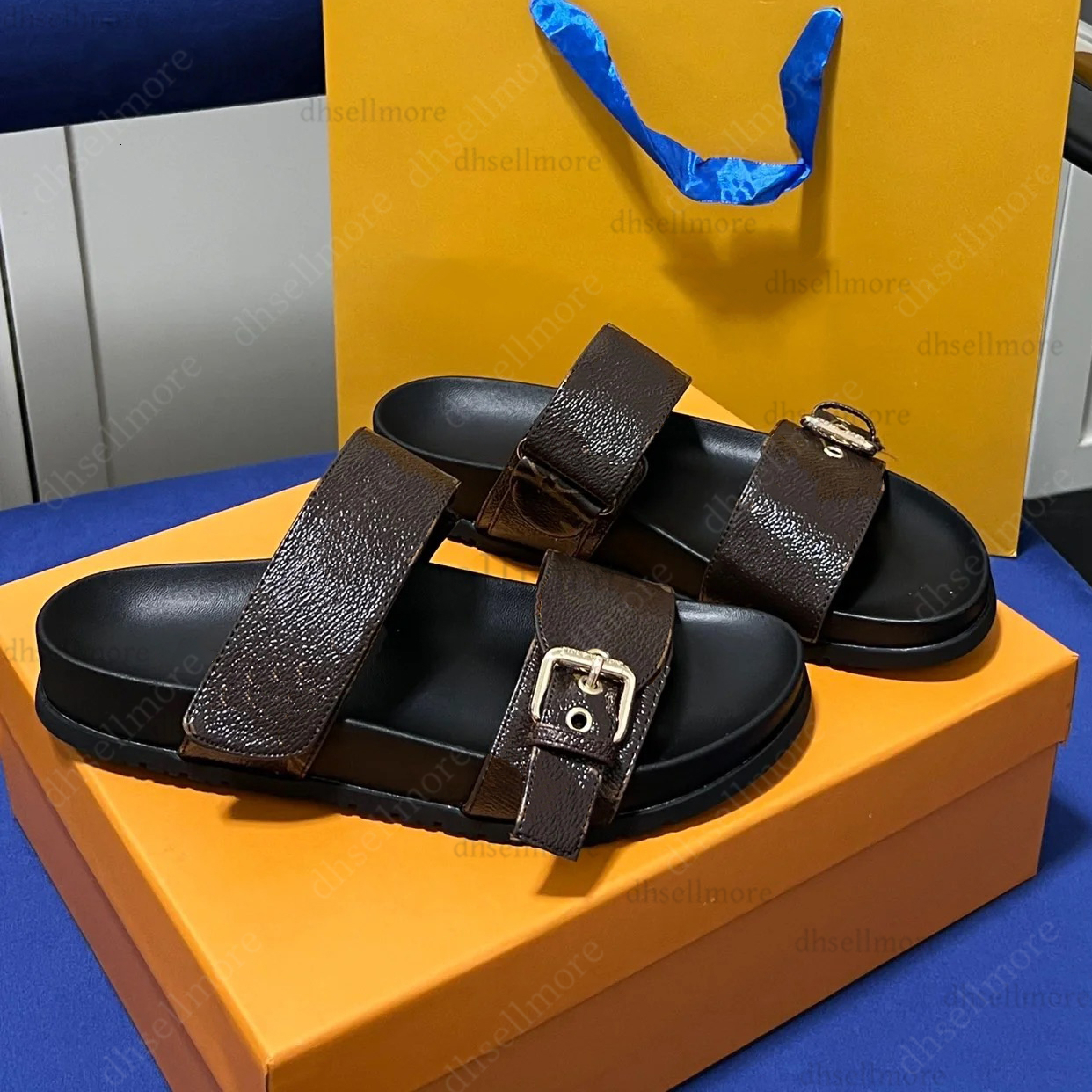 Designer Slippers slides sandals Summer Flats Sexy real leather Shoes Men Women Beach Stylish Slides 2 Straps with Adjusted Gold Buckles Size 36-45