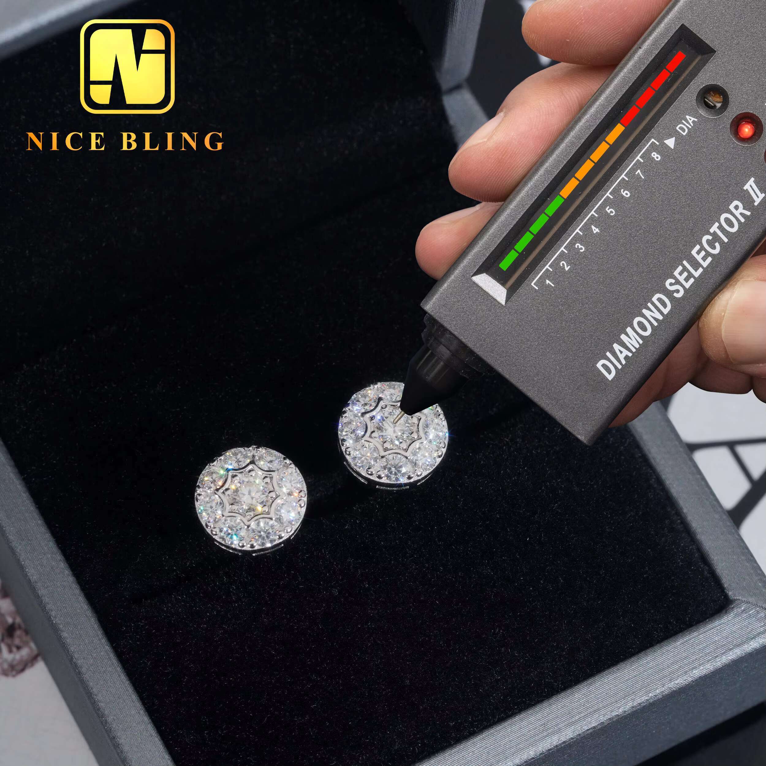 Trendy Iced Out Ear Stud 925 Sterling Silver Moissanite Jewelry Hip Hop Stud Earring for Women