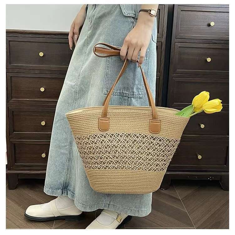 Summer Woven Bag Beach Bag Straw Large Capacity New Summer Seaside Outdoor Shoulder Hollowed Out Woven Crossbody Bag Vacation Style KQ KQ