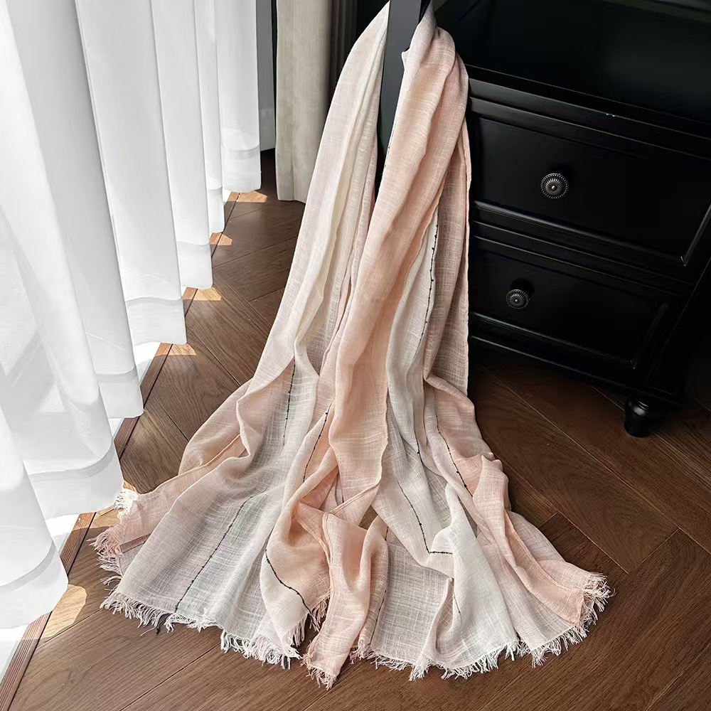 T641 Spring and Summer New Scarf Color Matching Artistic Small Fresh Contrast Color Beach Towel Shawl
