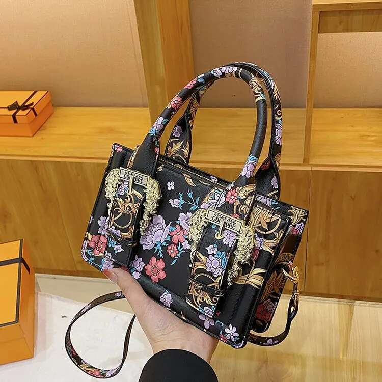 2025 New Niche Unique Mori Style Women's Small Satchel. Versatile High End Casual Messenger Bag For The Fashion - Conscious