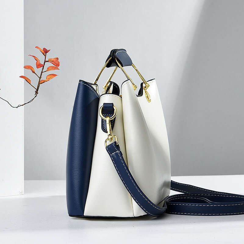 2025 New Color Contrasting Middle aged Women's Versatile Casual Underarm Temperament Mom's Single Shoulder Handheld Crossbody Bag