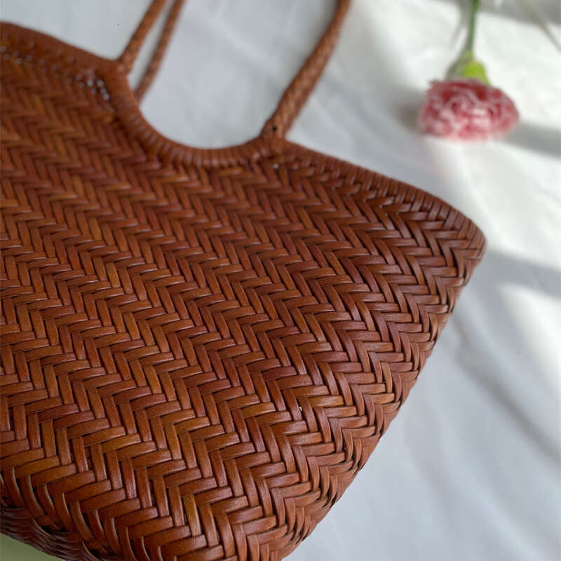 Dragon Handmade Cowhide Woven Women's Summer French Style Niche Vegetable Basket Bag, Leather Handbag, Single Shoulder Tote Bag