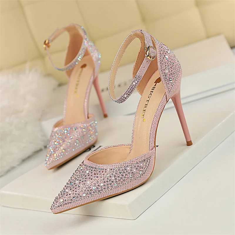 Womens Shallow Mouth Toe Hollow High Heel Sandals Wedding Champagne Gold Pump Crystal Sparkling Water Diamond Sandals M250506