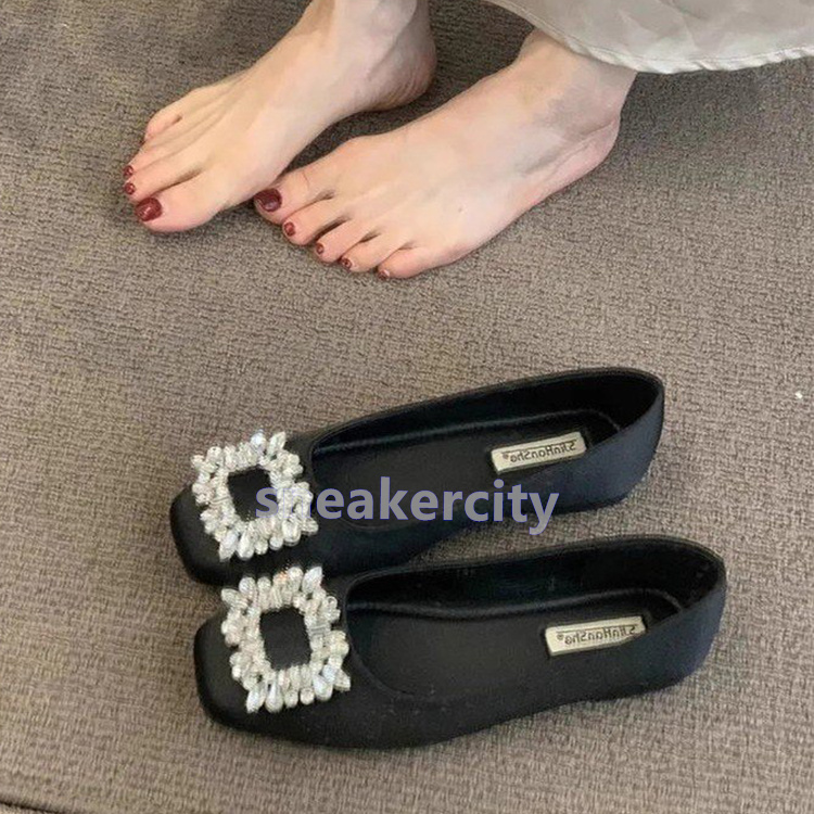 2025 designer luxury shoes ballet flats heels loafers womens spring summer new shallow mouth sandals fashion elegant glitter Rhinestone women satin we