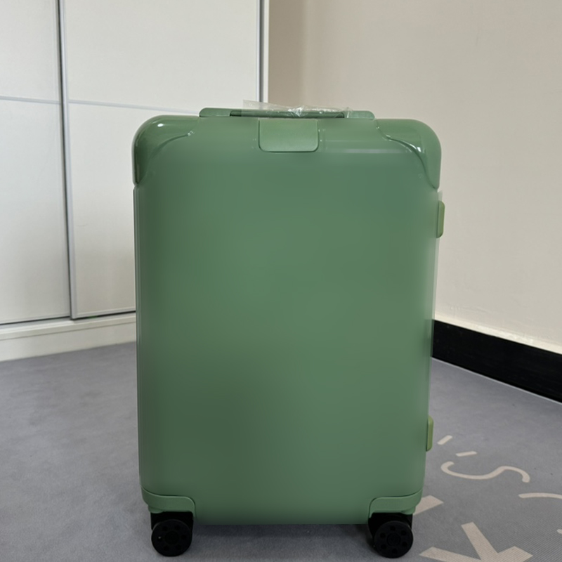Rim0 brand luggage Essenti series fashionable large-capacity universal wheel trolley case multi-colour optional PC material boarding box.
