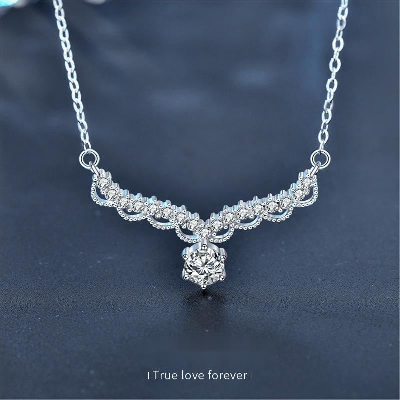 Antler Moissanite Necklace for Women | 925 Sterling Silver Reindeer Pendant | Unique Christmas Gift Jewelry | Minimalist INS Forest Design