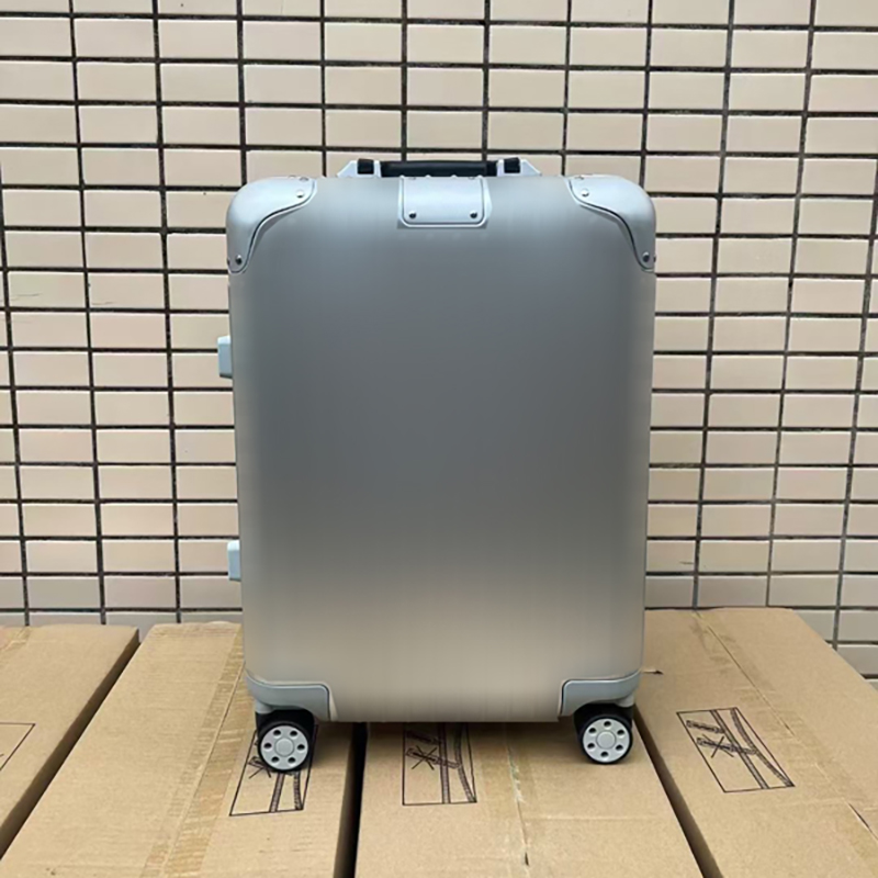 Rim0 Boarding Case 21inch Unique Colour Accessories Universal Wheels Large Capacity Trolley Case.