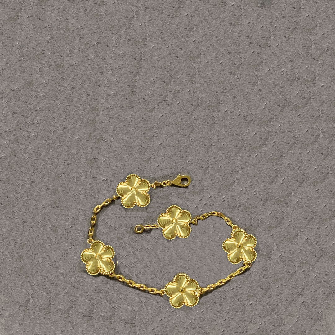 Designer for clover High quality Titanium steel jewelry dia Agate bracelet Men and women Classic fashion braclet