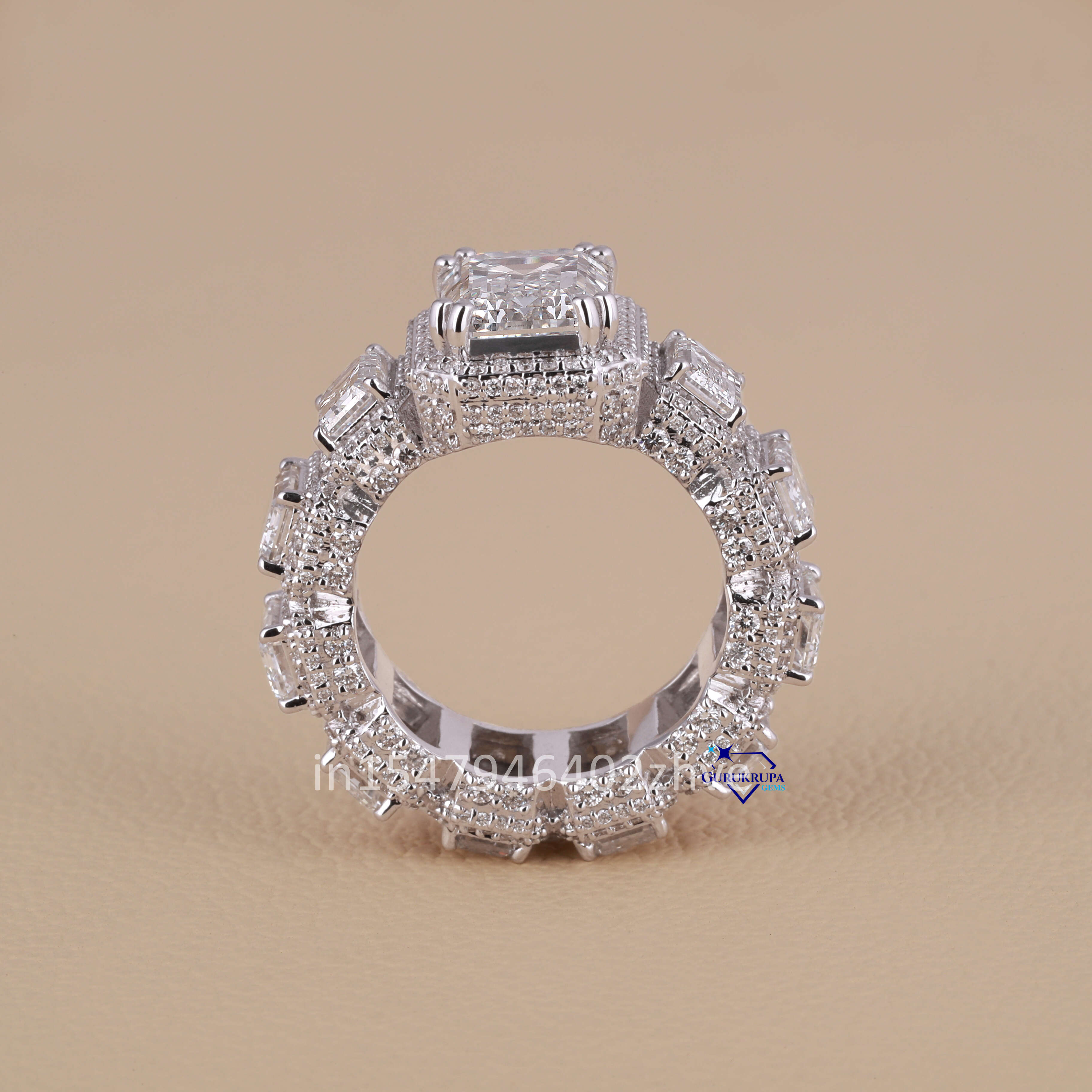 Custom Jewelry Women Engagement Hip Hop Ring Real 14kt Solid Gold Round and Emerald Cut Vvs White Gold Moissanite Ring